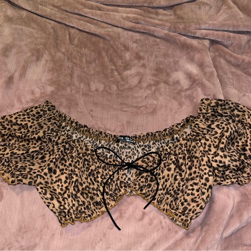 cheetah print crop top